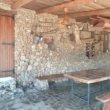 Azienda Agricola S'ispinalba Di Laura Pitzolu * Borore